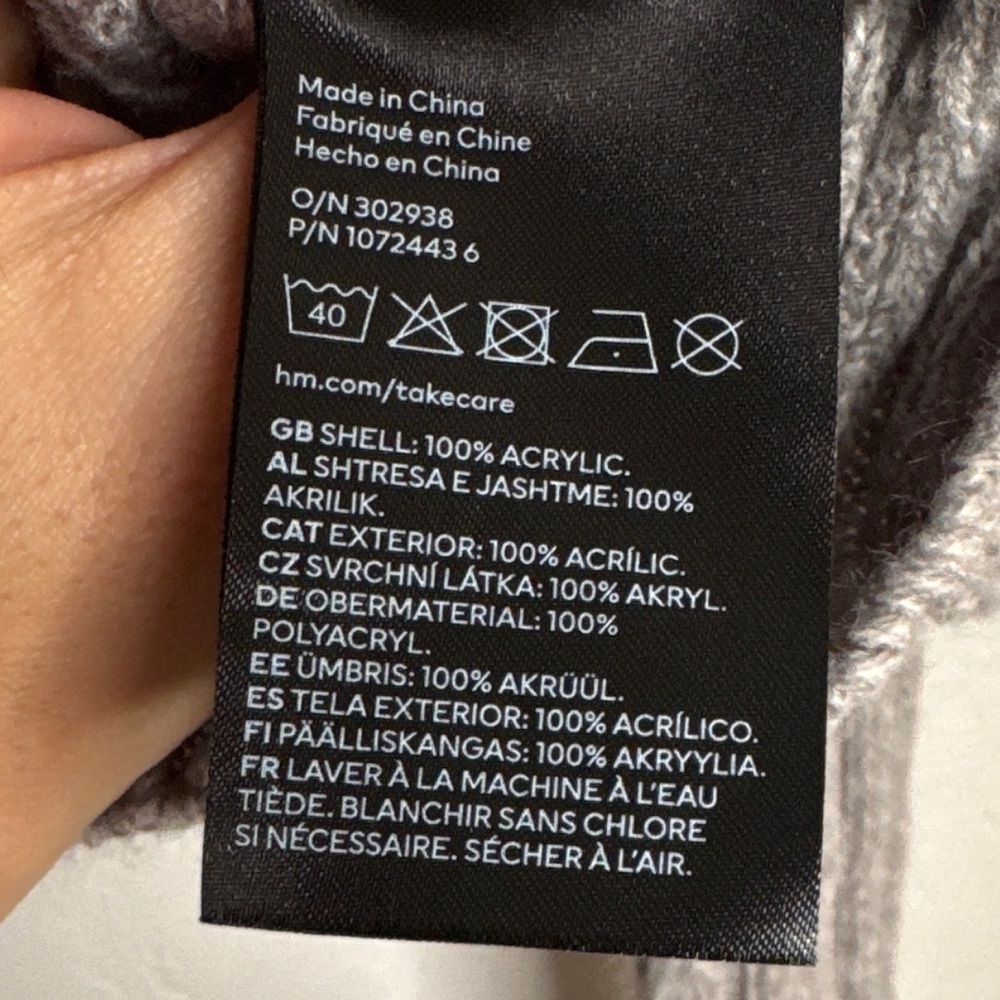 H&M Light Gray Knit Cardigan - Picture 3 of 6